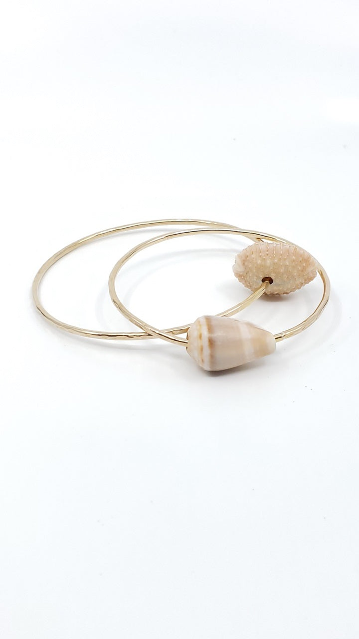 Hawaiian Shell Bangle
