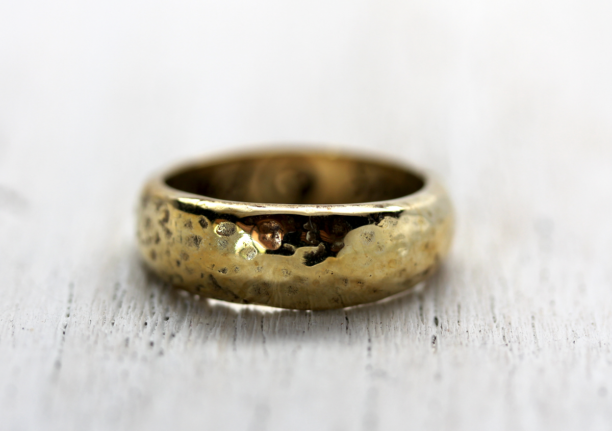 Men&#39;s Hammered Band